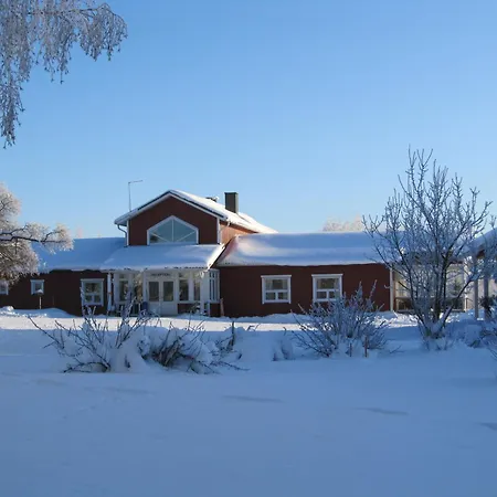 Θέρετρο Karjalan Helmi 3*